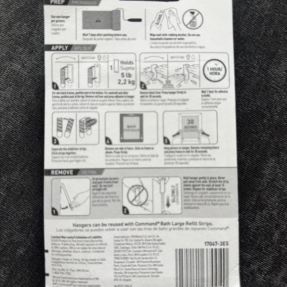 3M Command Picture Hangers (6 boxes) - Picture 2 of 3